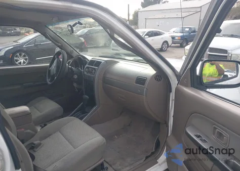 2002 Nissan Frontier Se-V6 из США, поврежденный, VIN 1N6ED29X12C318830